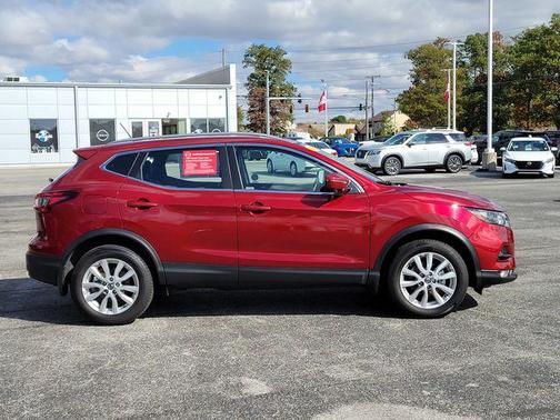 2022 Nissan Rogue Sport SV