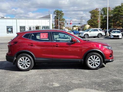 2022 Nissan Rogue Sport SV