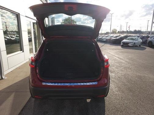2022 Nissan Rogue Sport SV