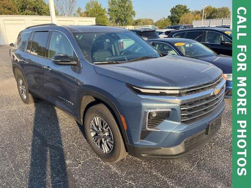 2025 Chevrolet Traverse LT