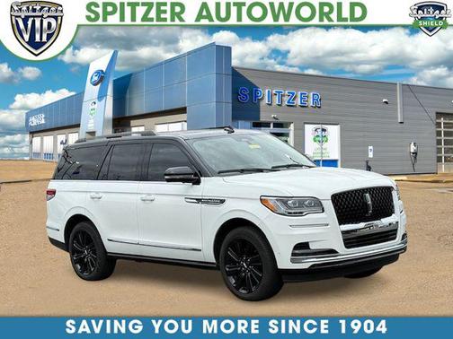 PRISTINE WHITE METALLIC 3C 2024 Lincoln Navigator Black Label