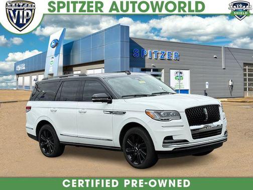 PRISTINE WHITE METALLIC 3C 2024 Lincoln Navigator Black Label