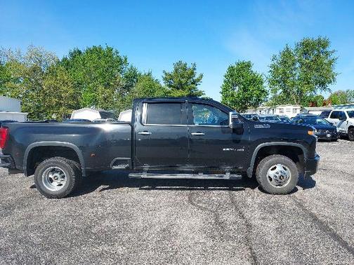Black 2022 Chevrolet Silverado 3500 High Country