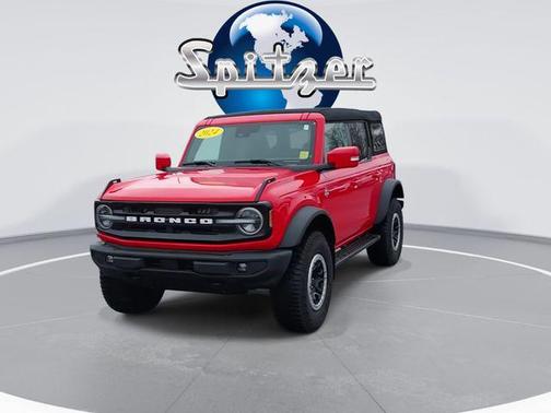 2024 Ford Bronco Outer Banks