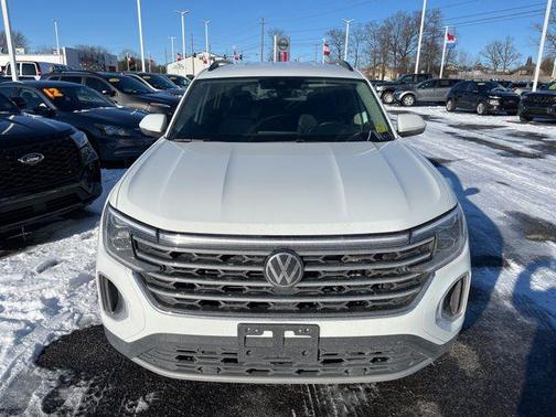 2024 Volkswagen Atlas 2.0T SE w/Technology 4MOTION