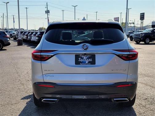 2018 Buick Enclave Essence
