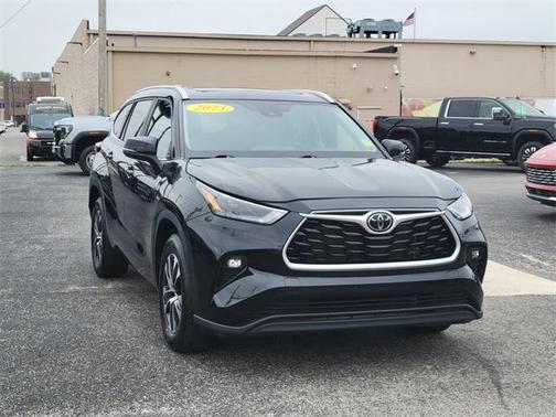 2023 Toyota Highlander XLE