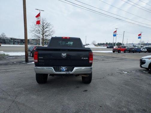 2018 RAM 1500 SLT