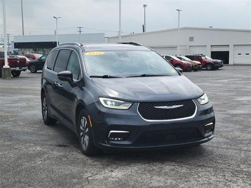 2021 Chrysler Pacifica Hybrid Touring L