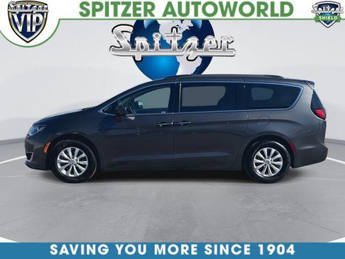 2018 Chrysler Pacifica Touring Plus