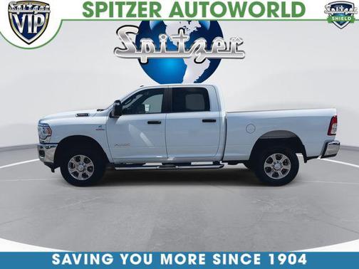 Bright White Clearcoat 2024 RAM 2500 Big Horn Crew Cab 4x4 6'4' Box