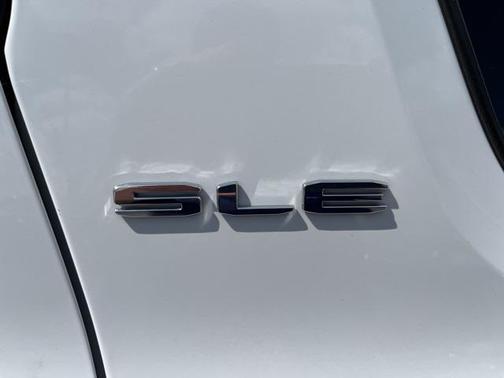 2023 GMC Acadia FWD SLE