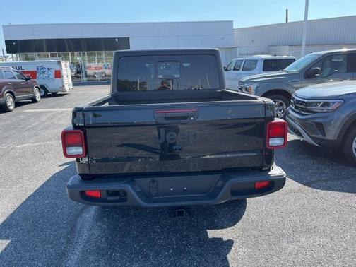 2022 Jeep Gladiator Altitude 4x4