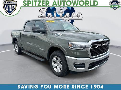 Canyon Lake 2025 RAM 1500 Big Horn/Lone Star