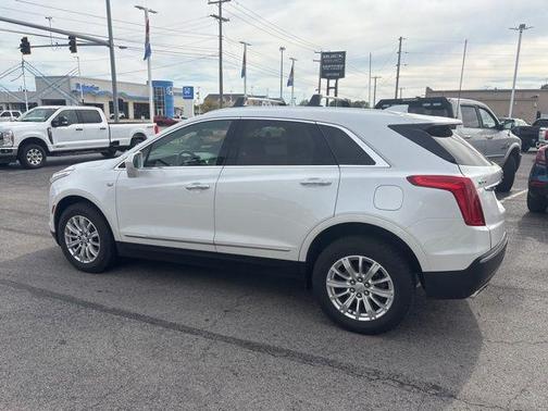 2017 Cadillac XT5 Base