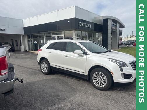 2017 Cadillac XT5 Base