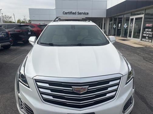 2017 Cadillac XT5 Base