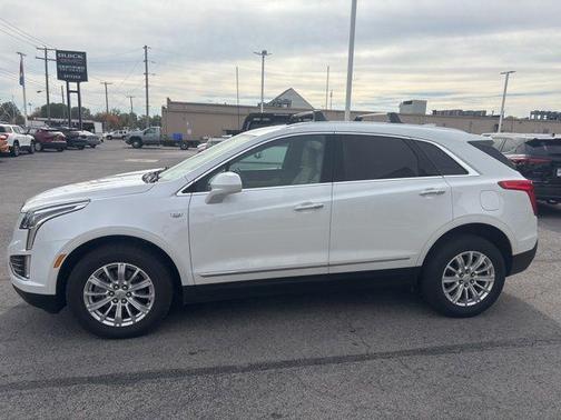 2017 Cadillac XT5 Base