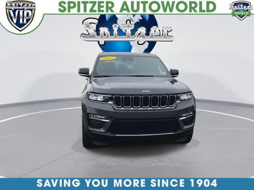 Baltic Gray Metallic Clearcoat 2025 Jeep Grand Cherokee 4xe Base