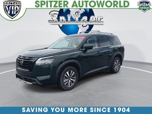 Obsidian Green Pearl 2024 Nissan Pathfinder SL 4WD