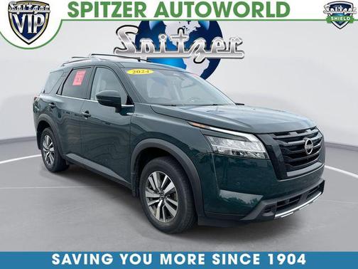Obsidian Green Pearl 2024 Nissan Pathfinder SL 4WD
