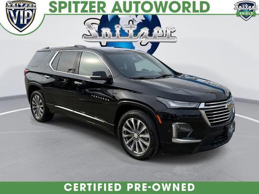 Mosaic Black Metallic 2023 Chevrolet Traverse Premier