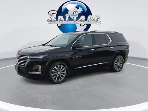 Mosaic Black Metallic 2023 Chevrolet Traverse Premier