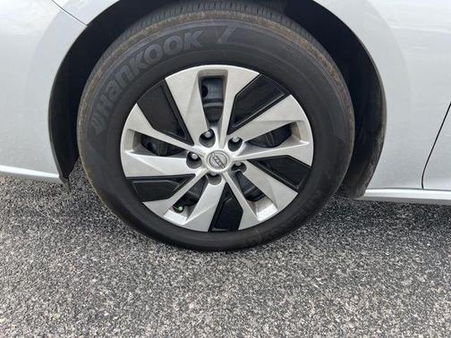 2025 Nissan Altima S FWD