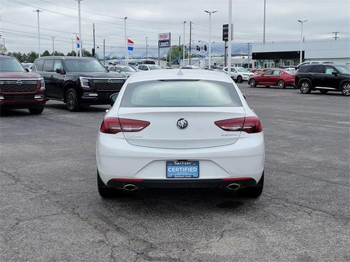 2020 Buick Regal Sportback FWD Essence