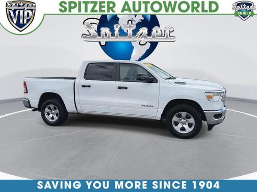 Bright White Clearcoat 2023 RAM 1500 Big Horn/Lone Star