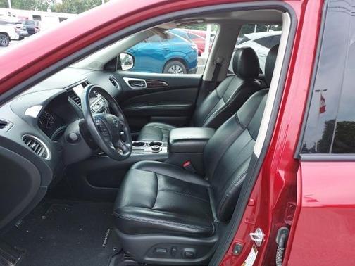 2015 Nissan Pathfinder SL