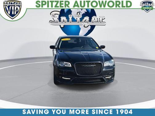 2023 Chrysler 300 Touring