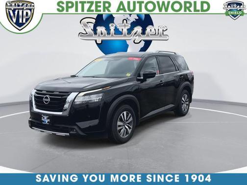 Super Black 2023 Nissan Pathfinder SL 4WD