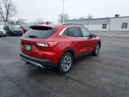 2020 Ford Escape Titanium