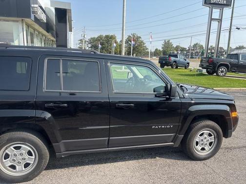 2016 Jeep Patriot Sport