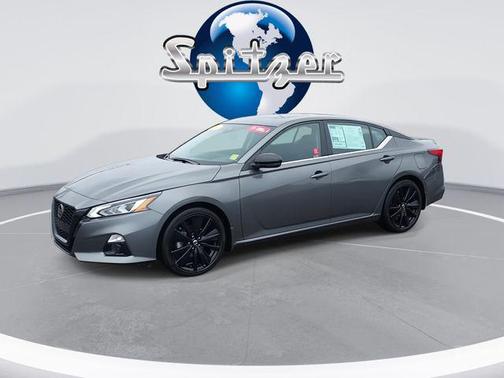 2022 Nissan Altima SR FWD