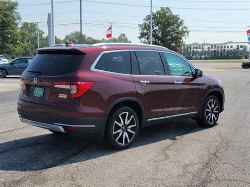 2022 Honda Pilot Touring 8-Passenger