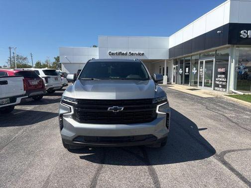 2023 Chevrolet Suburban RST