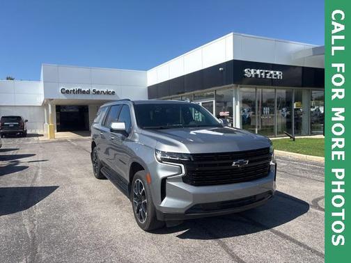 2023 Chevrolet Suburban RST
