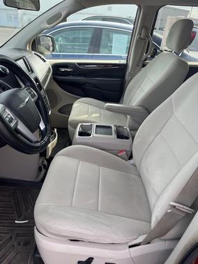 2011 Chrysler Town & Country Touring
