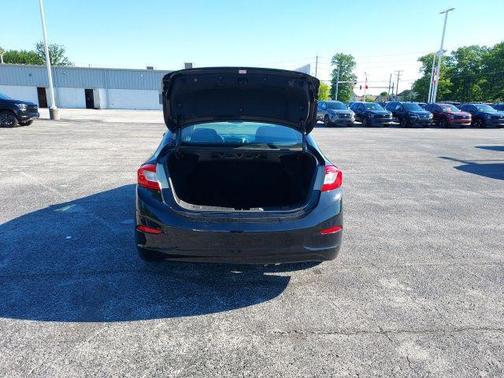 Mosaic Black Metallic 2017 Chevrolet Cruze LT