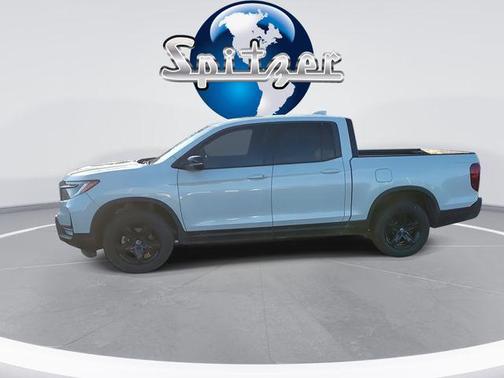 2023 Honda Ridgeline Black