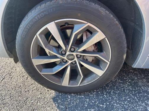 2023 Audi Q5 45 S line Premium Plus