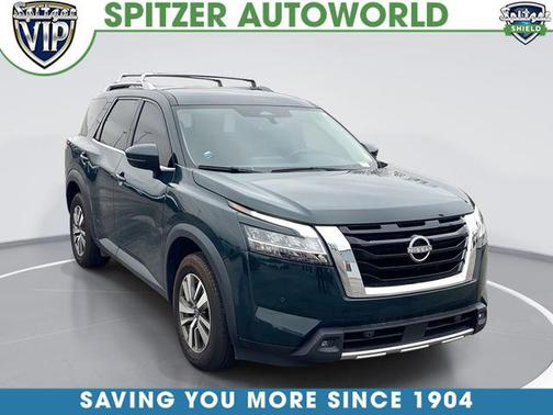 2023 Nissan Pathfinder SL 4WD