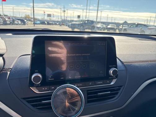 2020 Nissan Altima SR FWD