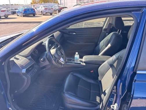 2020 Nissan Altima SR FWD