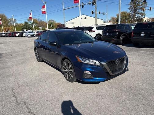 2020 Nissan Altima SR FWD