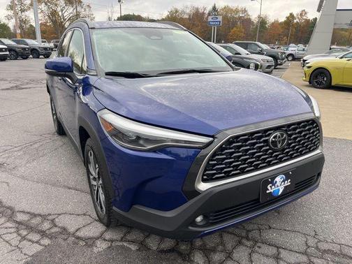 2023 Toyota Corolla Cross XLE