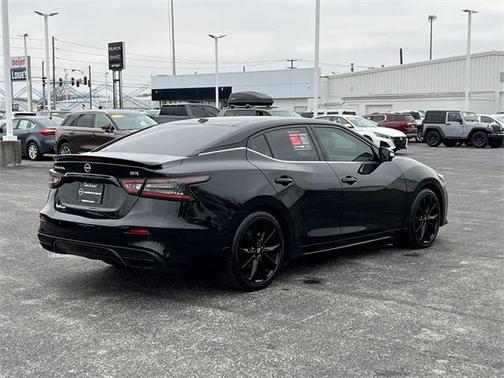 Super Black 2023 Nissan Maxima SR Xtronic CVT