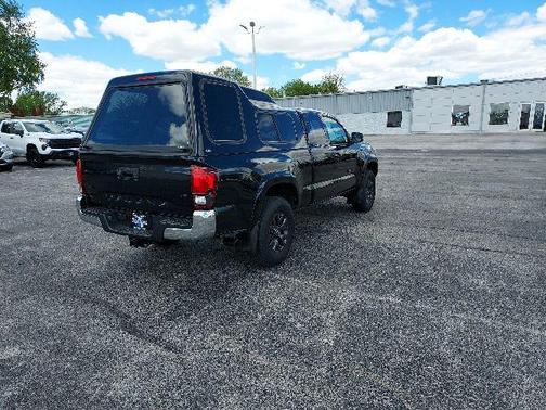 Midnight Black Metallic 2020 Toyota Tacoma SR5